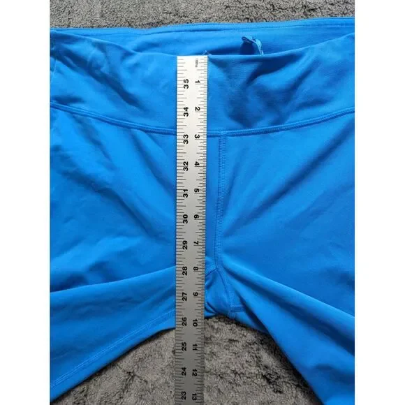 Under Armour Yoga Capris Women's Size Medium Blue - Picture 6 of 11